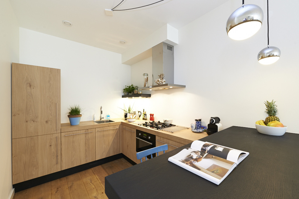 Amsterdam-vastgoed-huis-fotografie-keuken-hout-1-tobiasmedia_nl